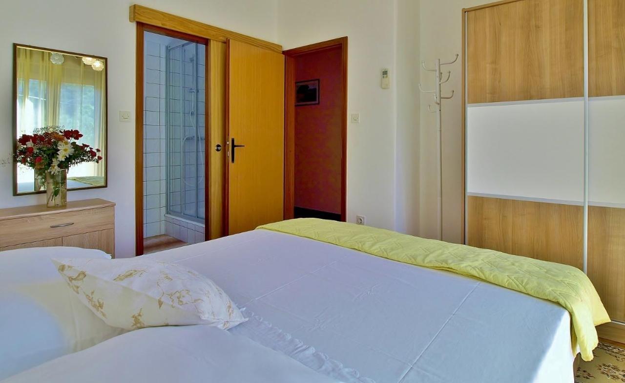 Apartments By The Sea Supetarska Draga - Donja, Rab - 4954 客房 照片